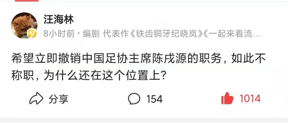 此外中国独家海报，更是将片中恐龙袭击飞机的一幕呈现出来